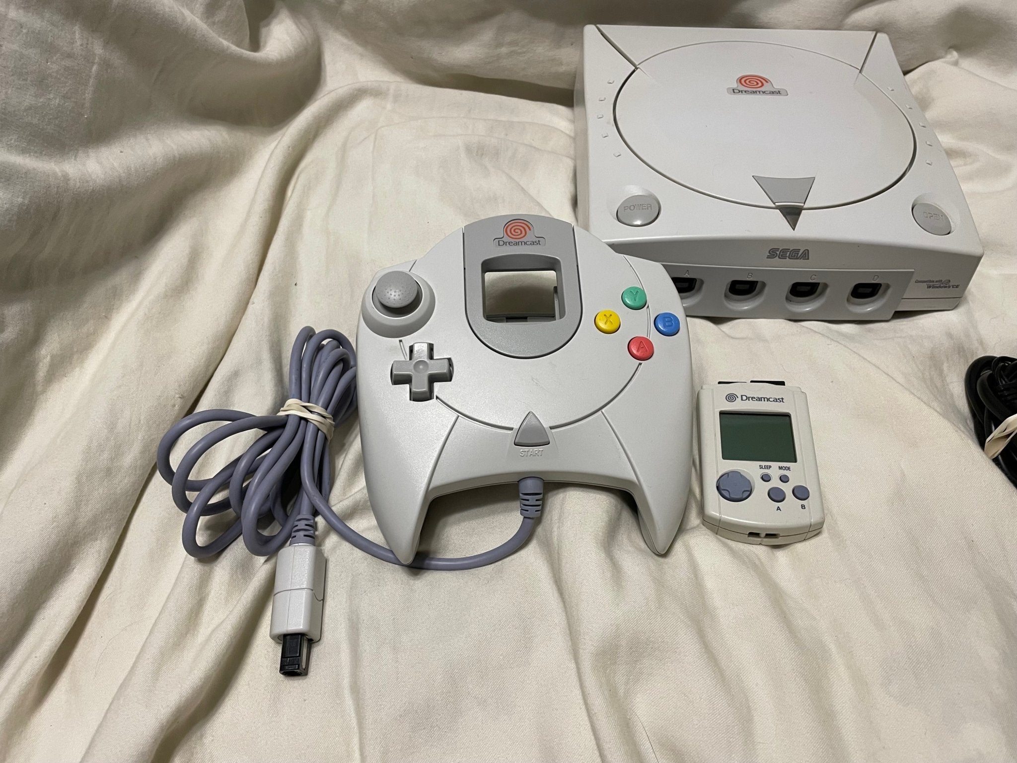 Modded Dreamcast Console Bundle - All US Dreamcast Titles - 1000s of Titles - GDEMU w/ 256GB Card - Controller VMU AV AC - Retro Modd