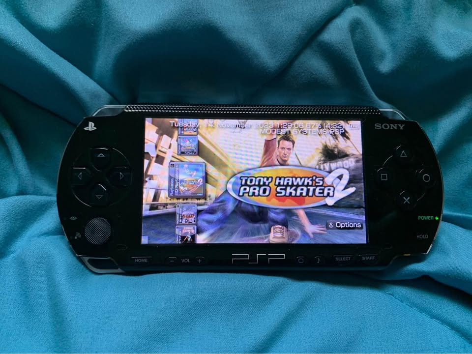 Modded PSP 1000 128GB with Charger 1000s of Retro Games 100+ PS1 Games 40+ PSP Games - Retro Modd